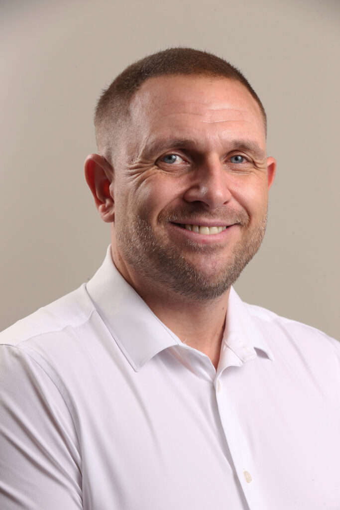 Adam Lomas
